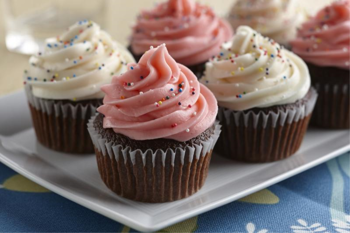 Gluten-Free Double Chocolate Cupcakes with Vanilla Frosting